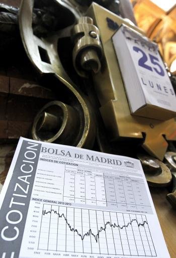 Panel de cotización de la bolsa de Madrid (Foto: EFE)