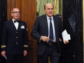 El líder de centroizquierda, Pierluigi Bersani, en la Cámara Baja tras las reuniones con los partidos. (Foto: ETTORE FERRARI)