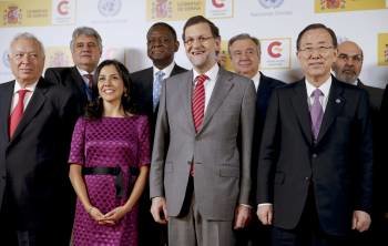 En primer término, Margallo, Nadine Heredia -primera dama de Perú-, Mariano Rajoy y Ban Ki-moon. (Foto: JUANJO MARTIN)