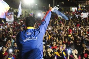 Nicolás Maduro, en un discurso a sus seguidores en el que defendió como 'legal' y 'constitucional' su elección como sucesor del fallecido gobernante Hugo Chávez.