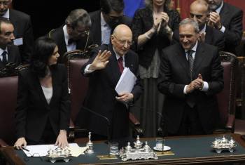 El presidente de Italia, Giorgio Napolitano en la ceremonia de jura de su cargo en el Parlamento italiano. (Foto: M. BRAMBATTI)