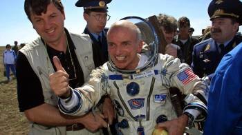 El magnate norteamericano y exingeniero de la NASA Dennis Tito, considerado el primer turista espacial. (Foto: ARCHIVO)