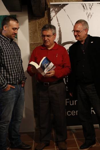 Xosé Antón Martiñán, Xosé Lema e Luis Martínez-Risco. (Foto: XESÚS FARIÑAS)