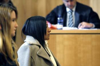 La supuesta inductora del crimen Milena Carolina B., en el juicio.  (Foto: CABALAR)