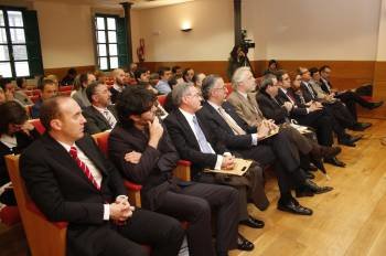 Asistentes al congreso del sector inmobiliario celebrado en las instalaciones de la CEO. (Foto: FOTOS: MIGUEL ÁNGEL)