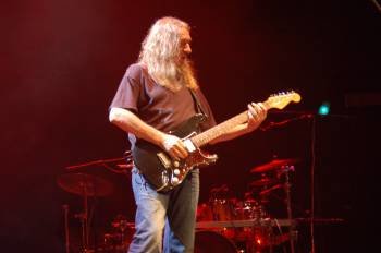 Rosendo, uno de los históricos del rock nacional, durante un concierto. (Foto: MARTIÑO PINAL)