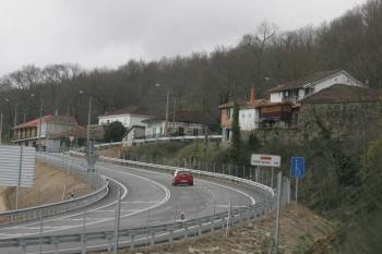 La salida de la autovía AG-31, a la altura de Casal de Bispo, en Verea. (Foto: MARCOS ATRIO)