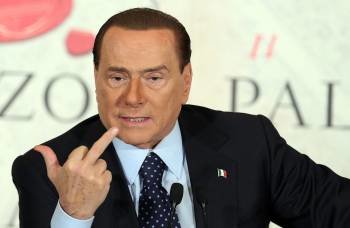 El ahora condenado Silvio Berlusconi, en una rueda de prensa.  (Foto: A. DI MEO)