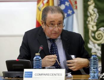 Carlos Príncipe, durante su comparecencia ante la comisión parlamentaria sobre las cajas. (Foto: XOÁN REY)