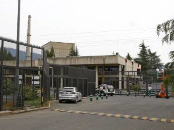 Exterior de la central nuclear de Garoña. (Foto: ENRIQUE TRUCHUELO)