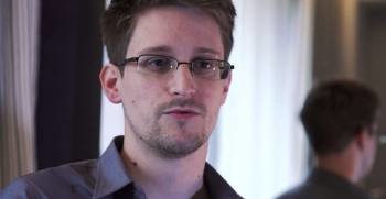 El extécnico de la CIA Edward Snowden lleva cinco semanas retenido en el aeropuerto moscovita. (Foto: ARCHIVO)