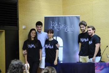 Alejandra Bacelar, Simón Vázquez, Ainhoa Hernández, Brais Fortes y Rubén Riós.  (Foto: MARTIÑO PINAL)