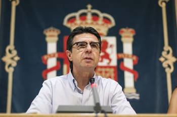 El ministro de Industria, Energía y Turismo, José Manuel Soria, en una rueda de prensa. (Foto: A. MEDINA)