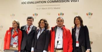 El equipo de Madrid 2020 durante una inspección del COI. (Foto: EFE)