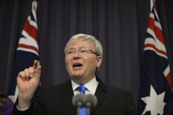 El primer ministro australiano, Kevin Rudd, en una rueda de prensa en Canberra. (Foto: EFE)