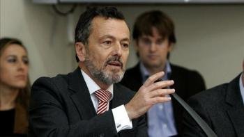 Agustín Hernández, conselleiro de infraestructuras de la Xunta, en una comparecencia pasada. (Foto: EFE)