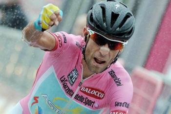 Nibali durante la cronoescalada del Giro 2013, etapa en la que se impuso. (Foto: EFE)