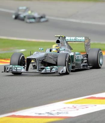 Lewis Hamilton en acción en Spa (Bélgica) (Foto: EFE)