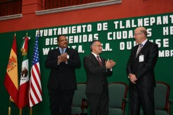 Carl Brewer, Pablo Basáñez y Agustín Fernández.