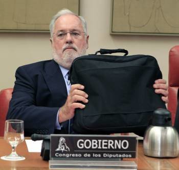 Arias Cañete, en una comparecencia en comisión en el Congreso de los Diputados. (Foto: ARCHIVO)