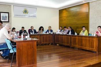 La Corporación municipal de Carballiño se reunió ayer en sesión ordinaria. (Foto: EDUARDO BANGA)