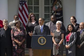 Barack Obama, durante su comparecencia ayer en el Jardín de las Rosas de la Casa Blanca. (Foto: JIM LO SCALZO)