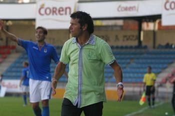Luisito, durante la victoria del Ourense en O Couto sobre el Oviedo, por 2-1. (Foto: jose paz)