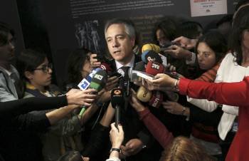 Pere Navarro atiende a los medios durante su visita a Madrid. (Foto: PACO CAMPOS)