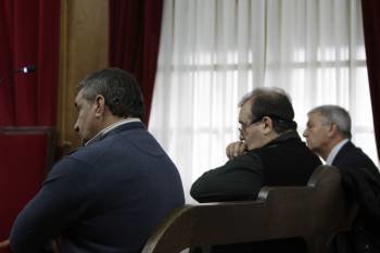 Jesús Parente, Guillermo Alvarellos y Óscar Sánchez Ruido, durante el juicio.  (Foto: MIGUEL ÁNGEL)