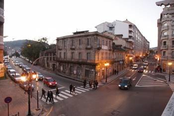 Esquina de la avenida de As Caldas y Basilio Álvarez. (Foto: JOSÉ PAZ)