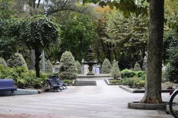 La masa arbórea del Parque de San Lázaro es uno de los espacios naturales que recoge el catálogo del PXOM. (Foto: MARTIÑO PINAL)