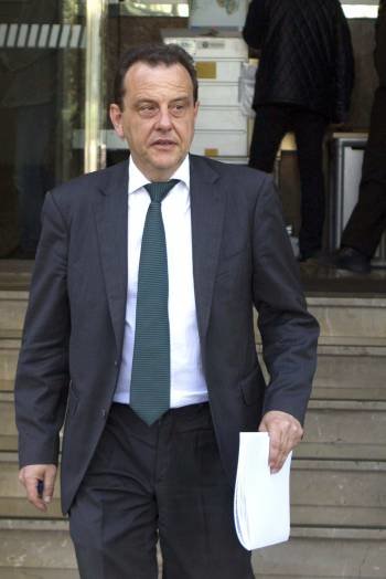 El fiscal Pedro Horrach a su salida del juzgado de Palma. (Foto: DIEZ)