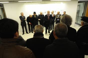 Castro, Lamazares, Vidal Souto, Alexandro, Santalices, Vázquez, Baltar e González na inauguración da mostra. (Foto: M. PINAL)