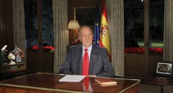 Don Juan Carlos, durante el discurso retransmitido en Nochebuena. (Foto: BALLESTEROS)