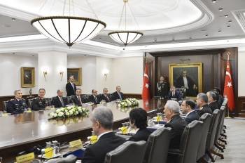 Erdogan preside la primera reunión oficial del recién remodelado Gobierno turco. (Foto: STR)