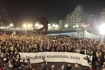 Cabecera de la manifestación desarrollada el sábado en Bilbao (Foto: LUIS TEJIDO)