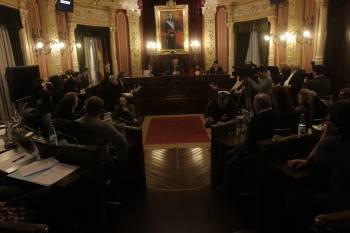 La Corporación municipal, en el pleno del pasado 27 de diciembre, en el que no se aprobó la cuenta. (Foto: MIGUEL ÁNGEL)