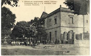 Escuelas cristianas de los Hermanos de la Salle, en Verín, años veinte.  (Foto: ARCHIVO BIBLIOTECA DEPUTACIÓN )