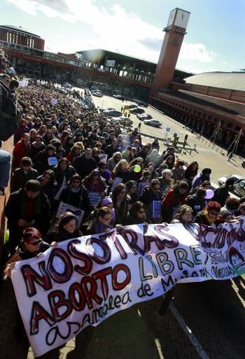 Inicio de la manifestación celebrada ayer en las calles de Madrid. (Foto: CHEMA MOYA)