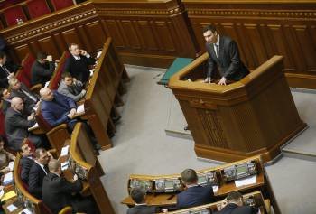 Vitali Klitschkó, durante su intervención en la sesión de la Rada Suprema.  (Foto: SERGEY DOLZHENKO)