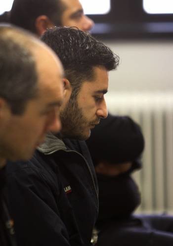 El acusado, durante el juicio en la Audiencia, en Vigo. (Foto: SALVADOR SAS)