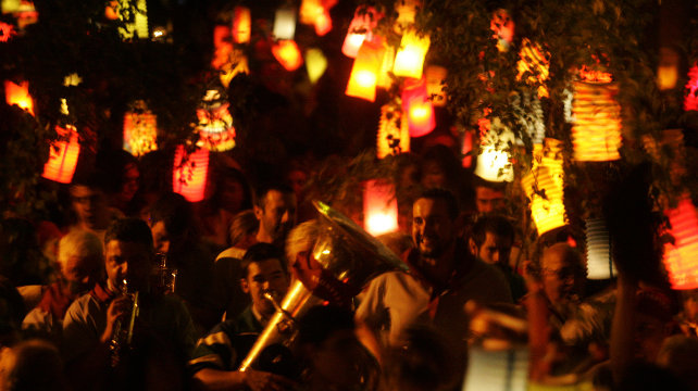 La procesión pagan de la Ramallosa en 2013, la fiesta más multitudinaria que se celebra en la localidad (MARCOS ATRIO)