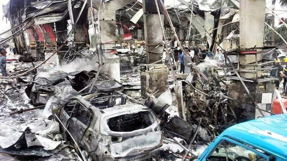 Panorama desolador después del ataque bomba