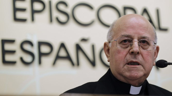 El nuevo presidente de la Conferencia Episcopal Española, Ricardo Blázquez, en rueda de prensa después de resultar elegido