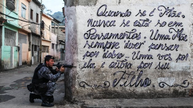 Unos 270 policías ocuparon las favelas de Vila Kennedy y Metral a menos de cien días de que comience el Mundial