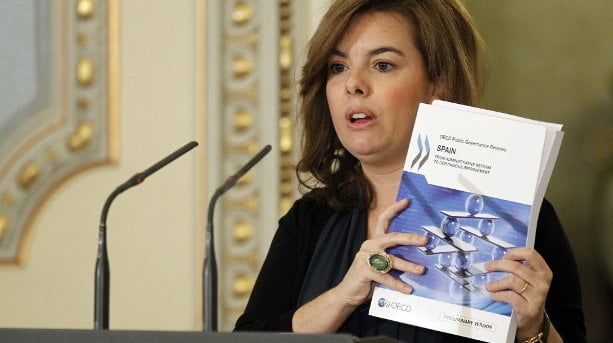 La vicepresidenta del Gobierno, Soraya Sáenz de Santamaría, durante su intervención en la presentación del informe de la OCDE 