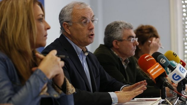 María Quintas, Pachi Vázquez y Raúl Fernández, durante su comparecencia de ayer (XESÚS FARIÑAS)