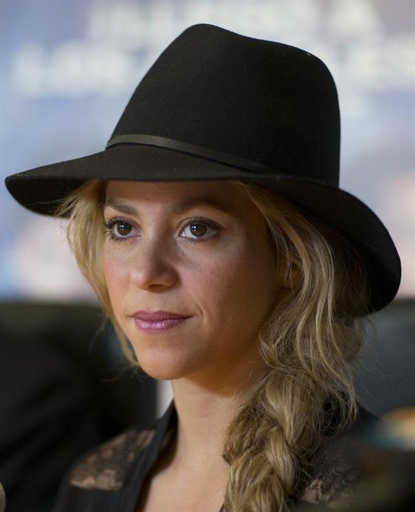 La cantante colombiana Shakira asiste a rueda de prensa en Los Ángeles