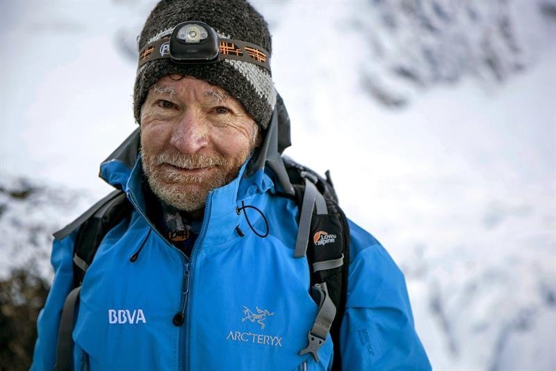 Fotografía facilitada por el BBVA del alpinista español Carlos Soria, de 75 años