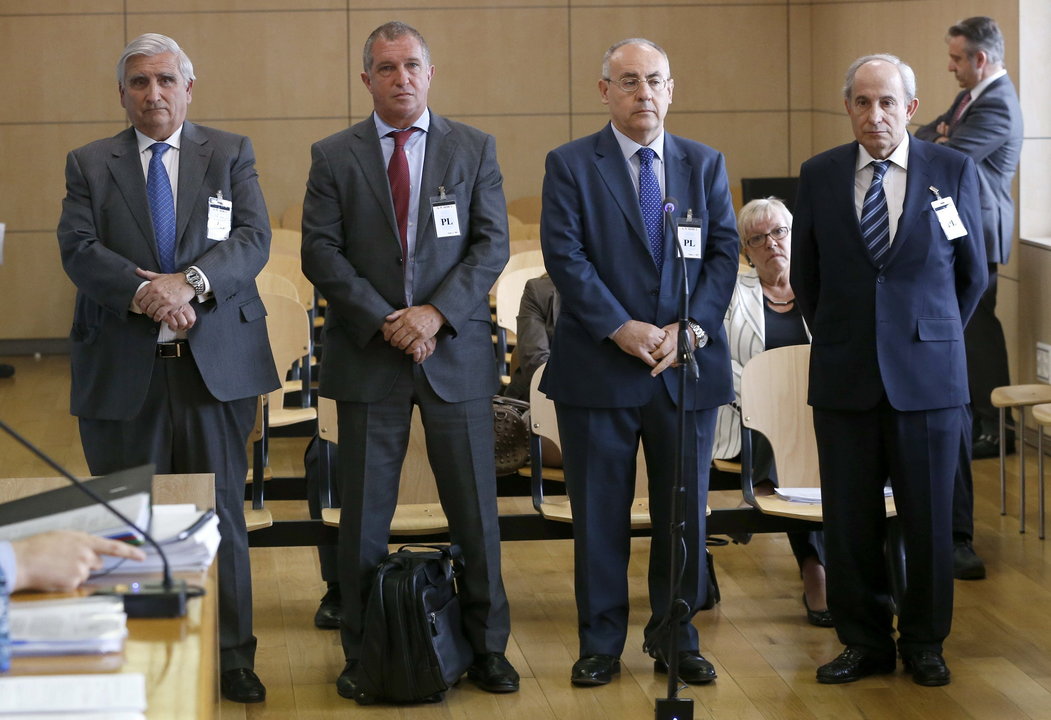 Ricardo Pages, Juan Caellas, Manuel Trouano y Santiago José Abella (i-d), cuatro exdirectivos de Caixa Penedès, hancomenzado a ser juzgados